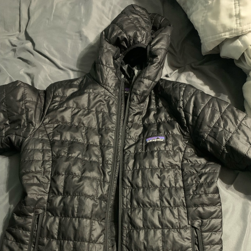 Women’s Patagonia Nano Puff Jacket with hood